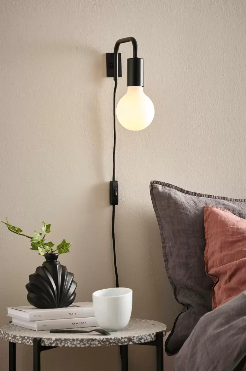 Vägglampor*Jotex ENGLAND Vägglampa Svart
